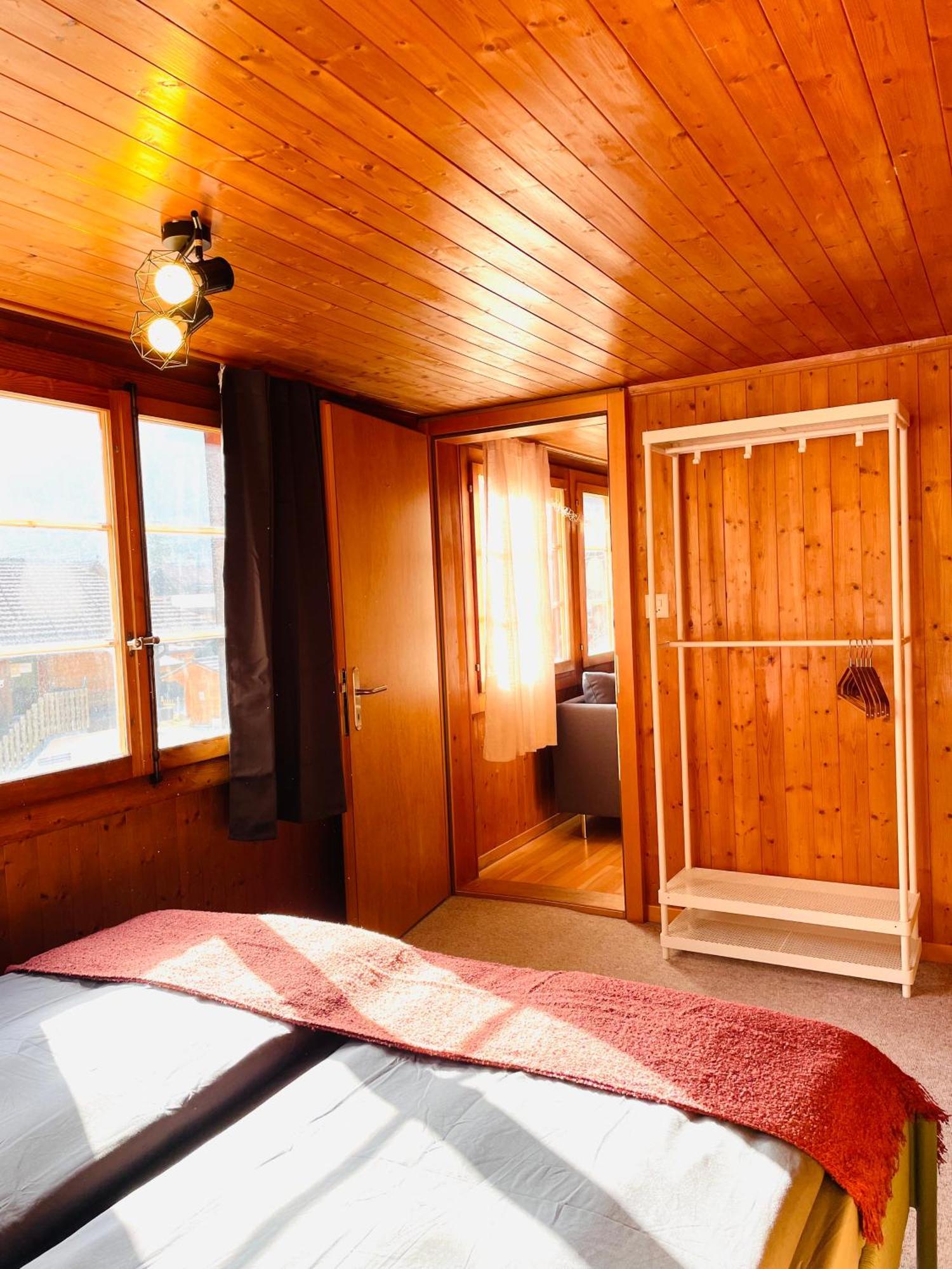 Charming, Well-Equipped Alpine Apartment Kandersteg Luaran gambar