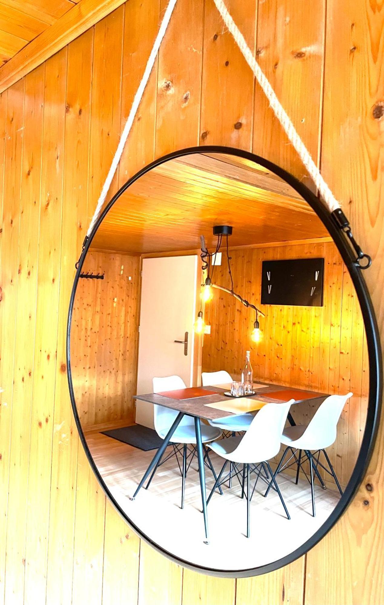 Charming, Well-Equipped Alpine Apartment Kandersteg Luaran gambar