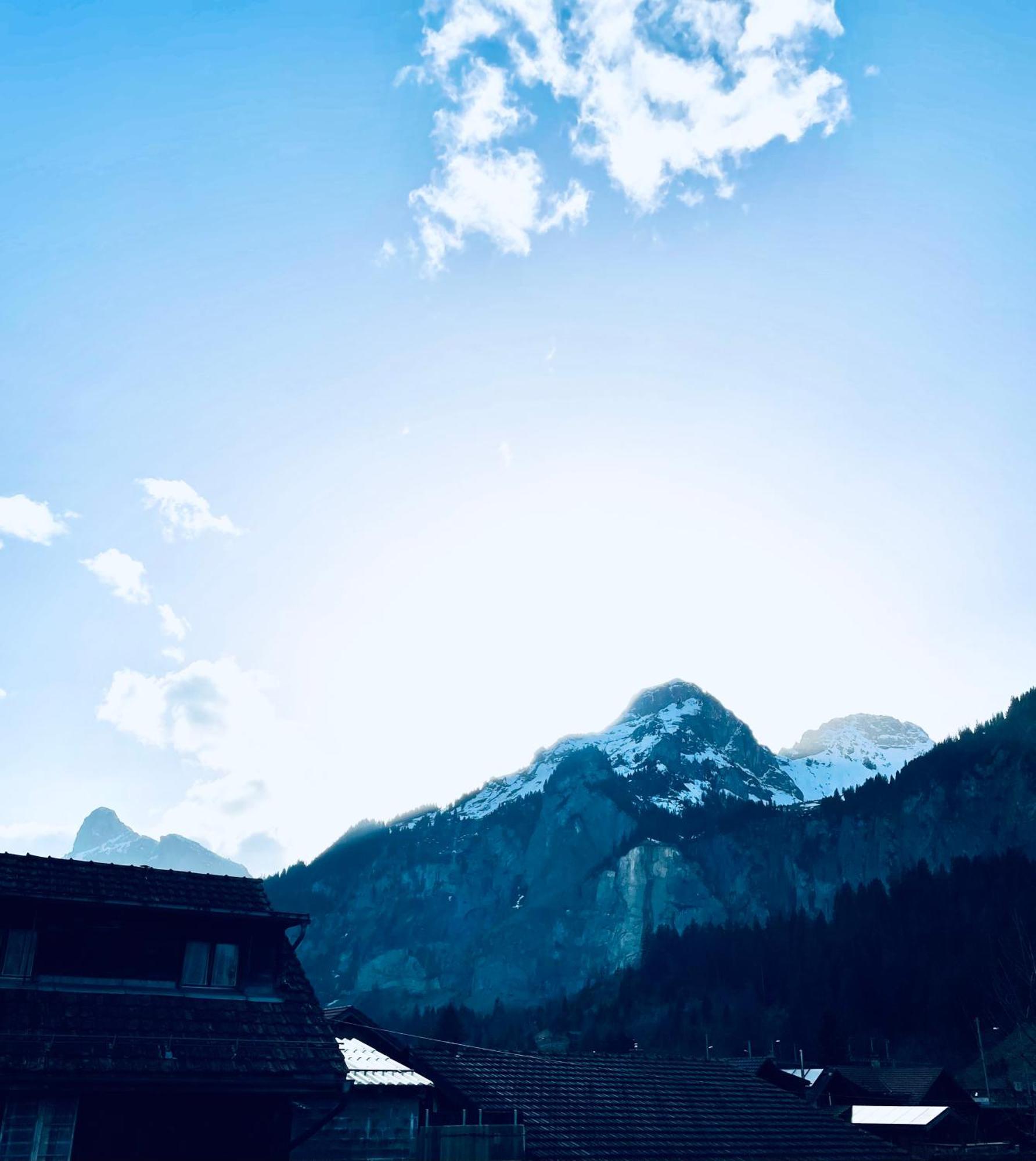 Charming, Well-Equipped Alpine Apartment Kandersteg Luaran gambar