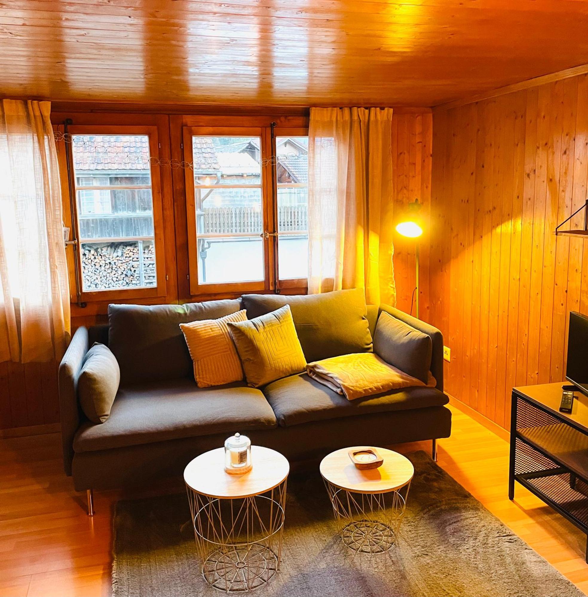 Charming, Well-Equipped Alpine Apartment Kandersteg Luaran gambar